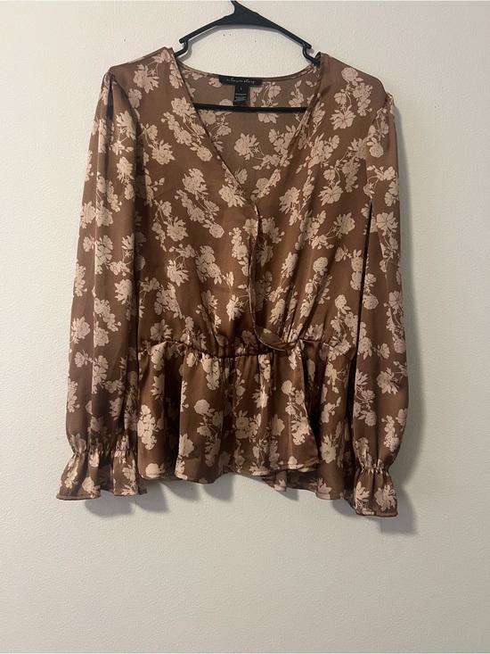 Tops - Floral Peplum Blouse - Brown Floral